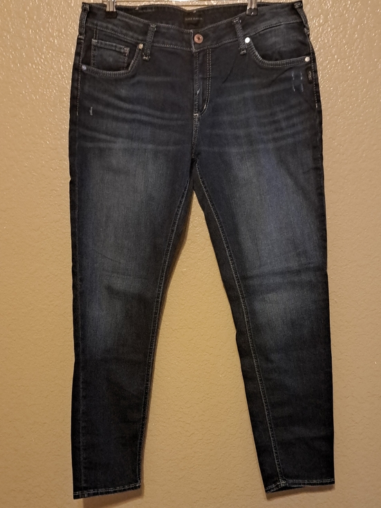 Silver Jeans Denim - Silver Jeans Women’s Boyfriend in Dark Indigo. Size 34